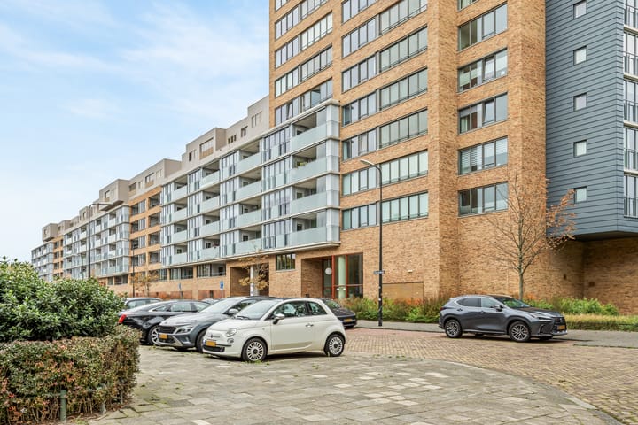 Photo 6 of Klaroenstraat 253