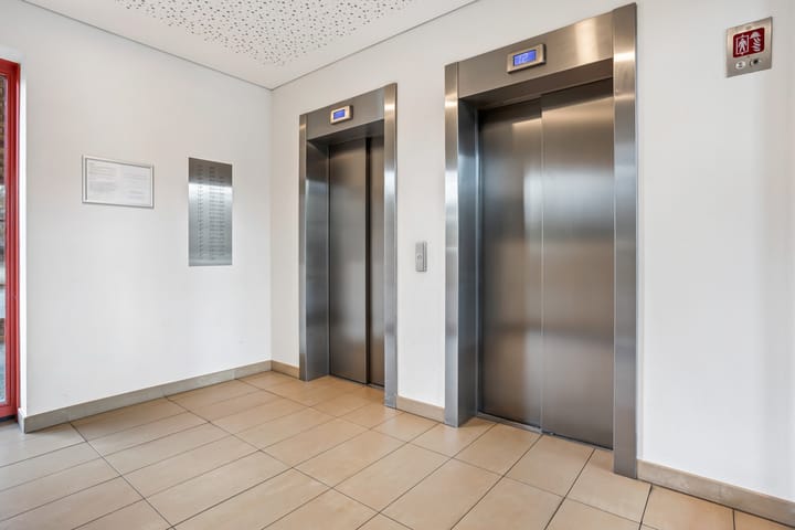 Photo 11 of Klaroenstraat 253