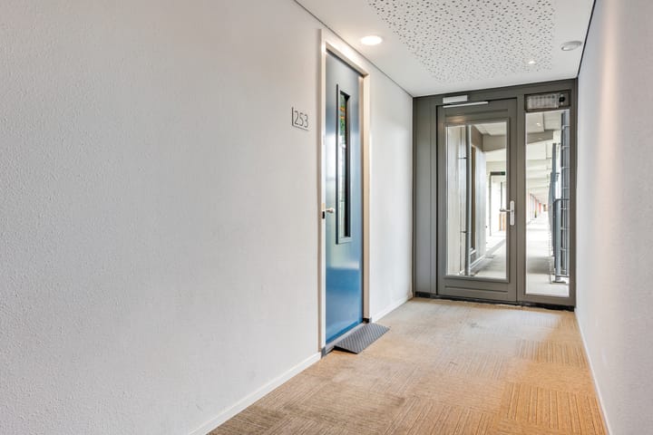 Photo 12 of Klaroenstraat 253