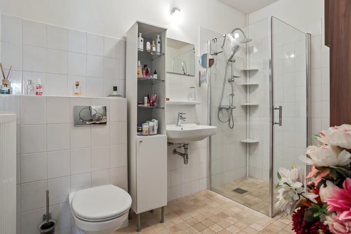 Photo 15 of Klaroenstraat 253