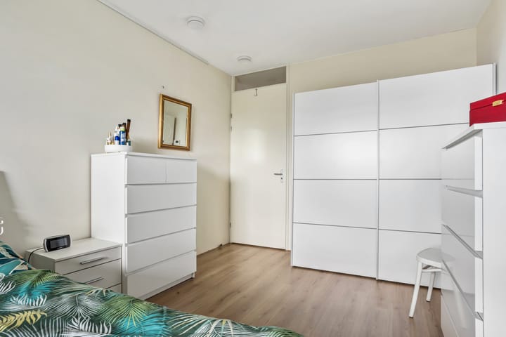 Photo 17 of Klaroenstraat 253