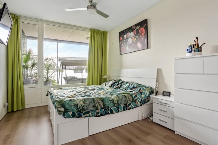 Photo 19 of Klaroenstraat 253