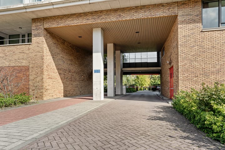 Photo 29 of Klaroenstraat 253