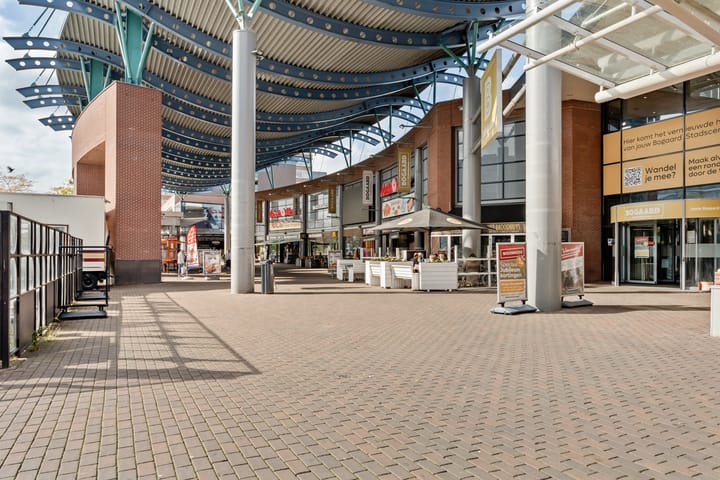 Photo 32 of Klaroenstraat 253