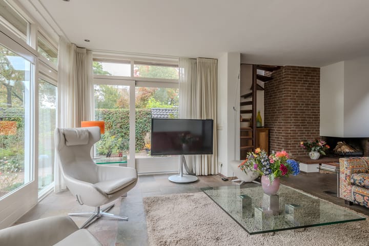 Photo 7 of Bongerd 65