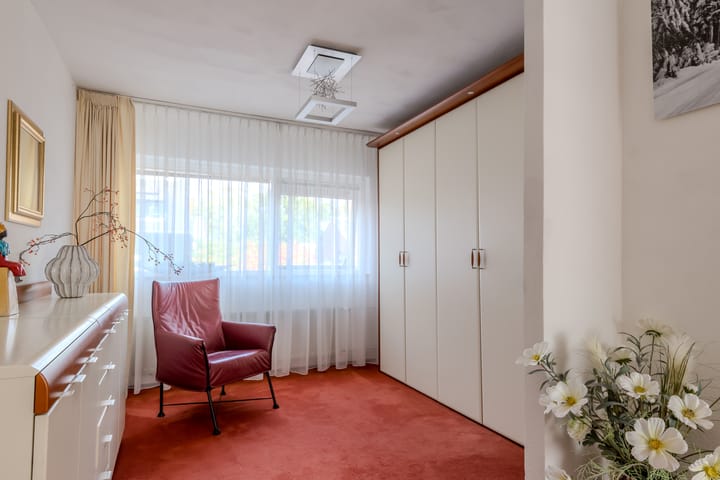 Photo 23 of Bongerd 65