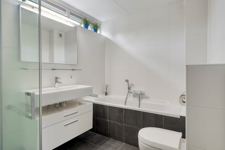 Photo 24 of Tongelreep 13