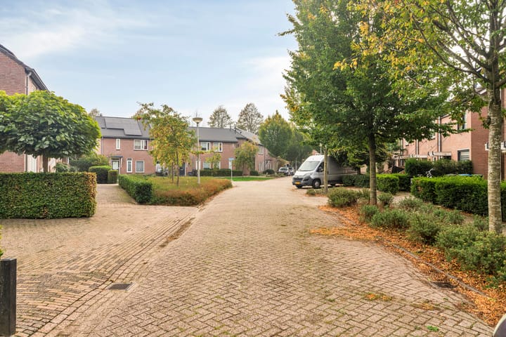 Photo 34 of Tongelreep 13