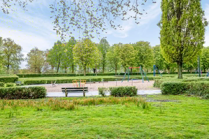 Photo 37 of Tongelreep 13