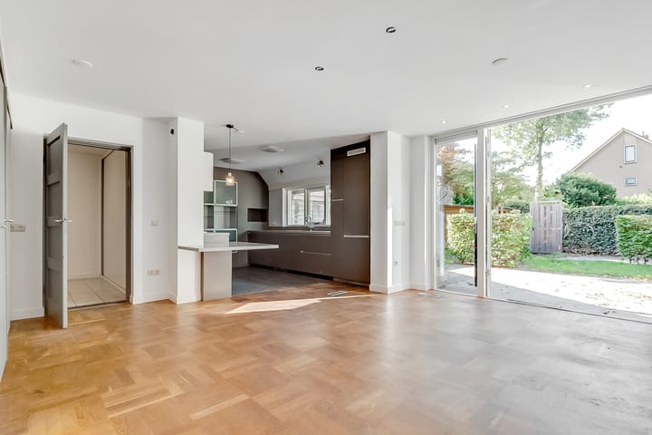 Foto 7 van Pieter Breughellaan 9