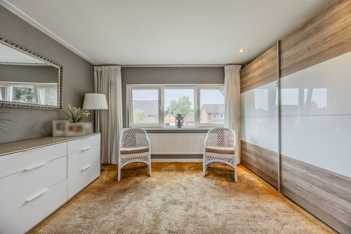 Foto 34 van Burgem van Hultenstraat 24