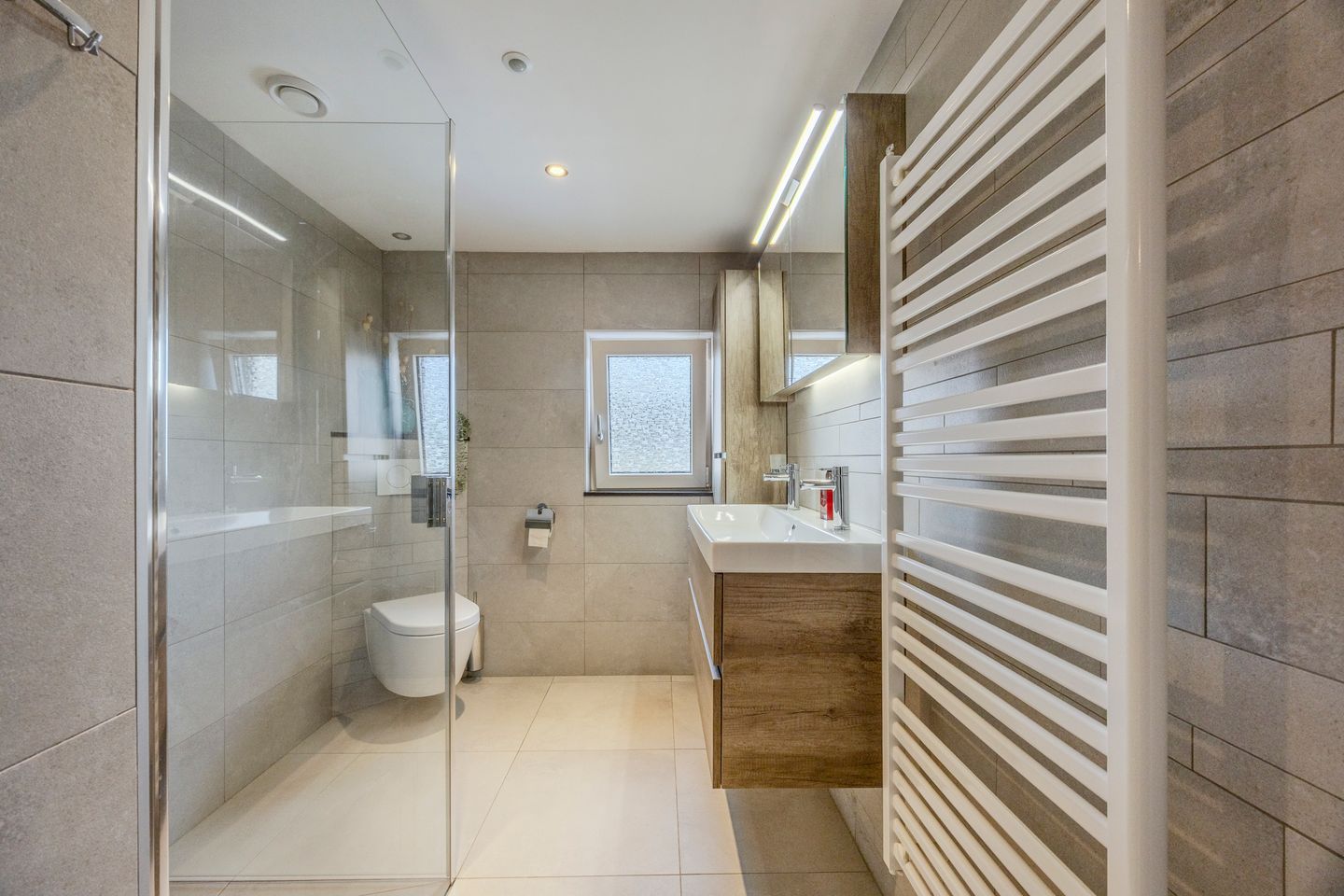 Foto 35 van Burgem van Hultenstraat 24