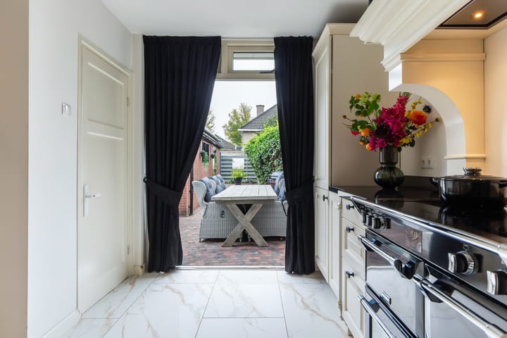 Photo 10 of Deventerstraat 222