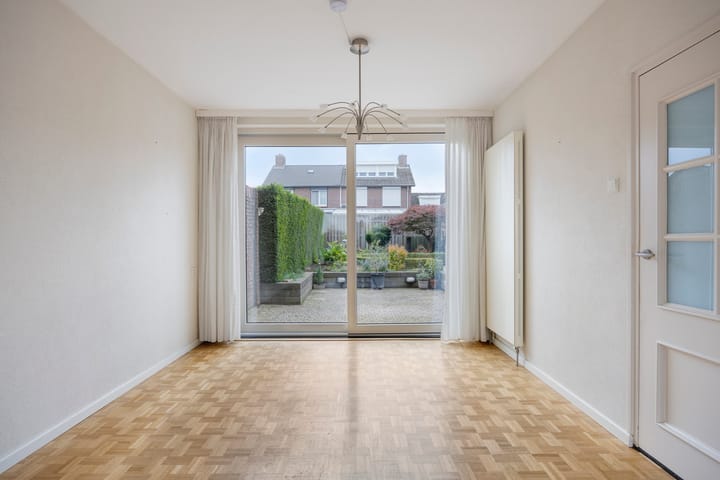 Foto 7 van Merelstraat 11