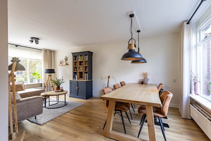 Foto 9 van Van Helsdingenstraat 25