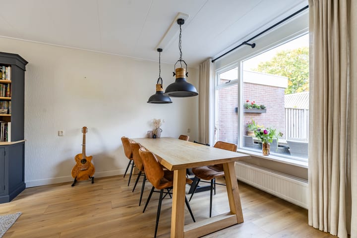 Foto 13 van Van Helsdingenstraat 25