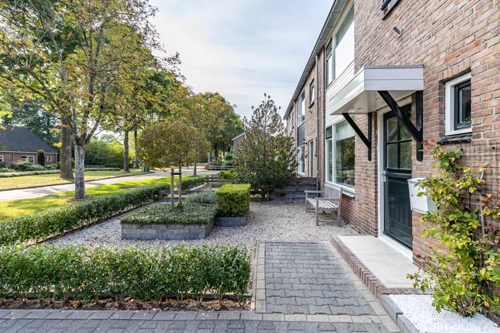 Foto 30 van Van Helsdingenstraat 25