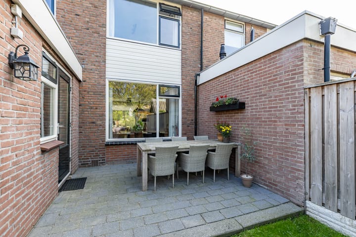 Foto 31 van Van Helsdingenstraat 25