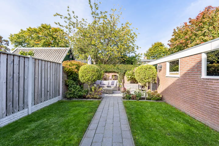 Foto 32 van Van Helsdingenstraat 25