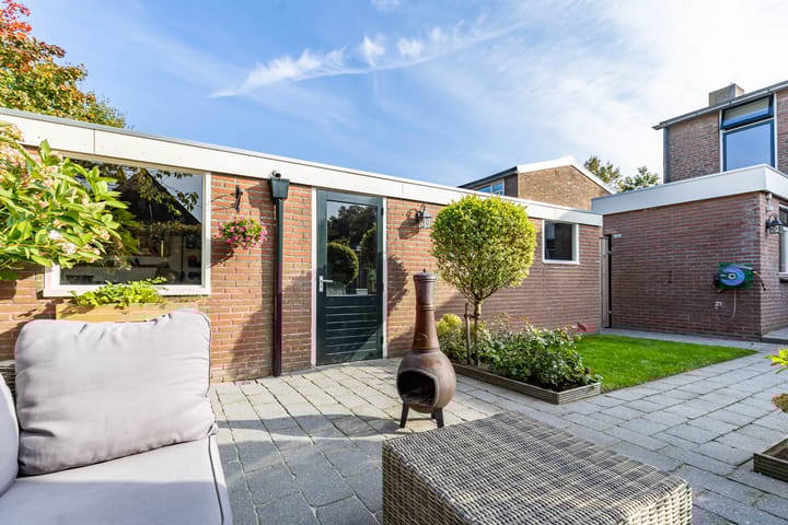 Foto 36 van Van Helsdingenstraat 25