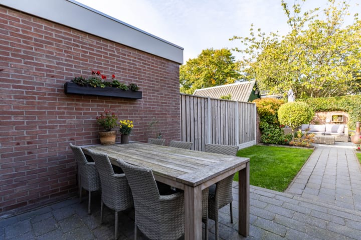 Foto 38 van Van Helsdingenstraat 25