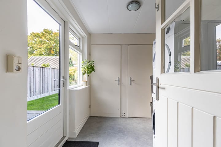 Foto 17 van Van Helsdingenstraat 25