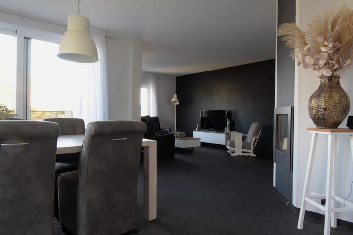 Photo 7 of Aardaker 43