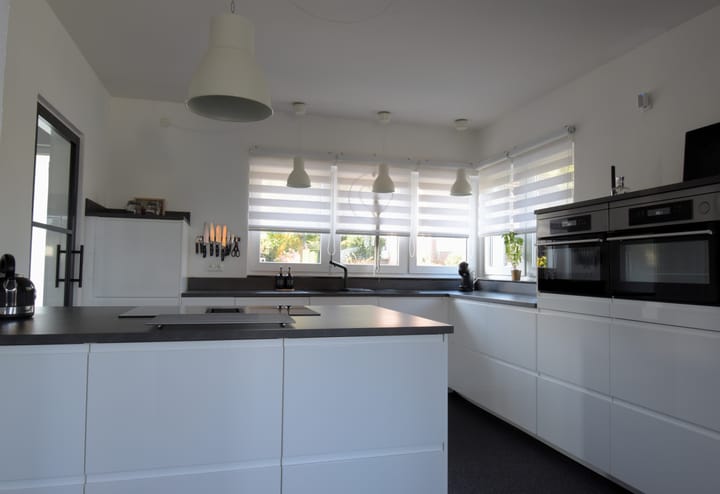 Photo 9 of Aardaker 43