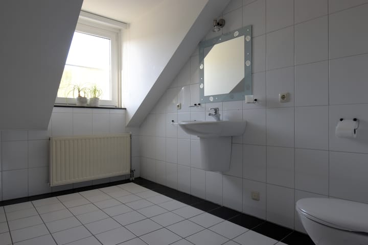 Photo 15 of Aardaker 43