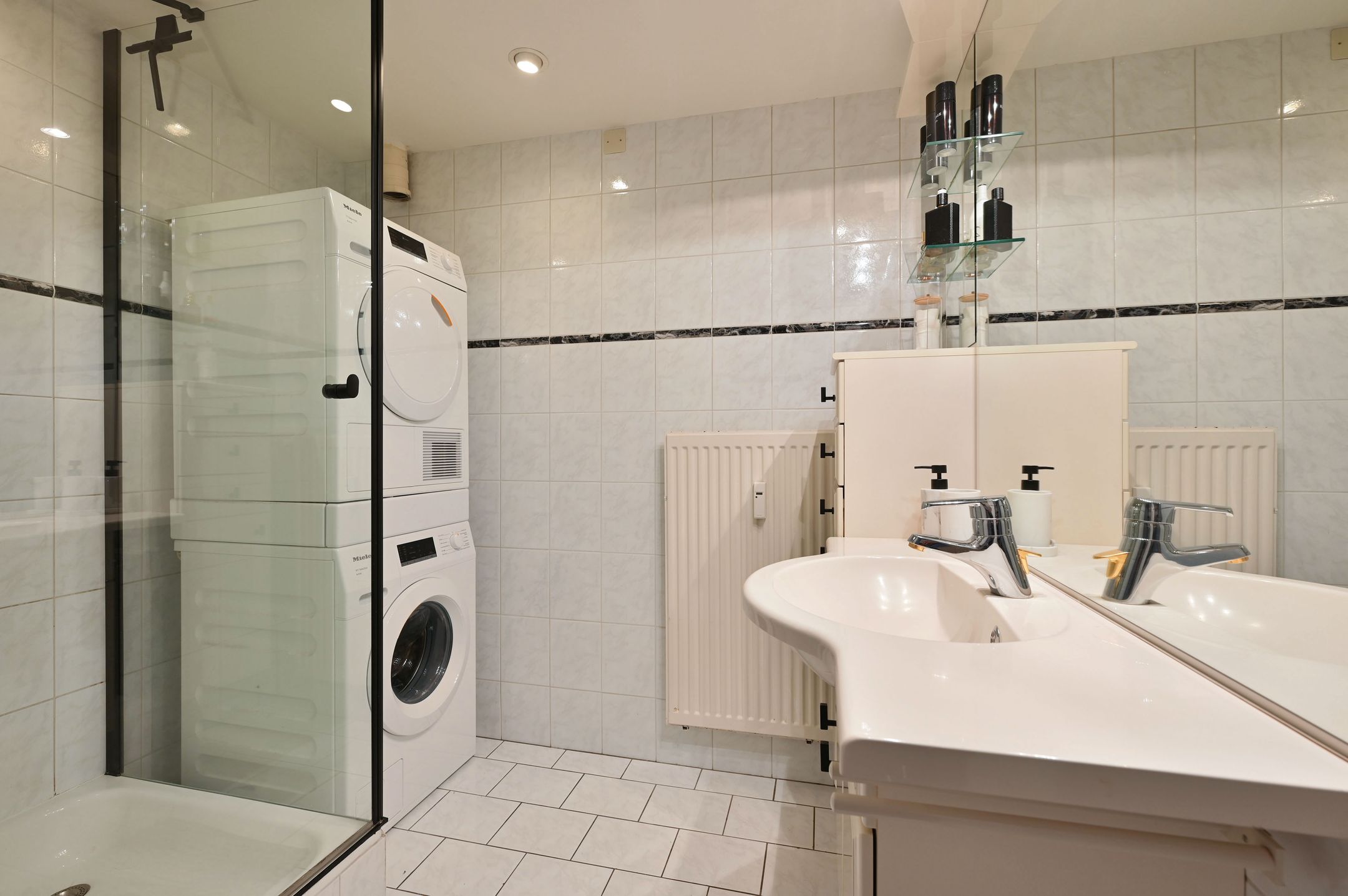 Foto 15 van Nobel 80