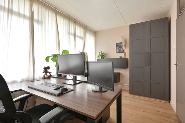 Foto 18 van Nobel 80