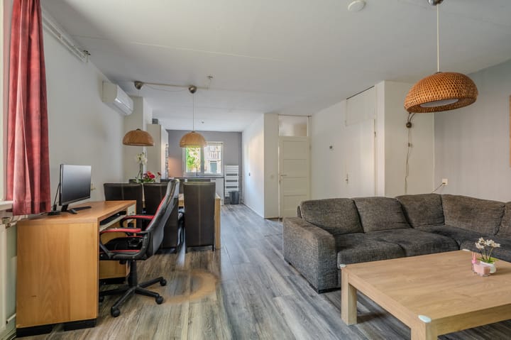 Foto 9 van Rensumaheerd 103