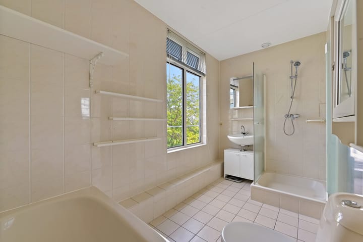 Foto 42 van Burgemeester Marijnenlaan 102