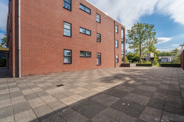 Foto 15 van Solwerderweg 8