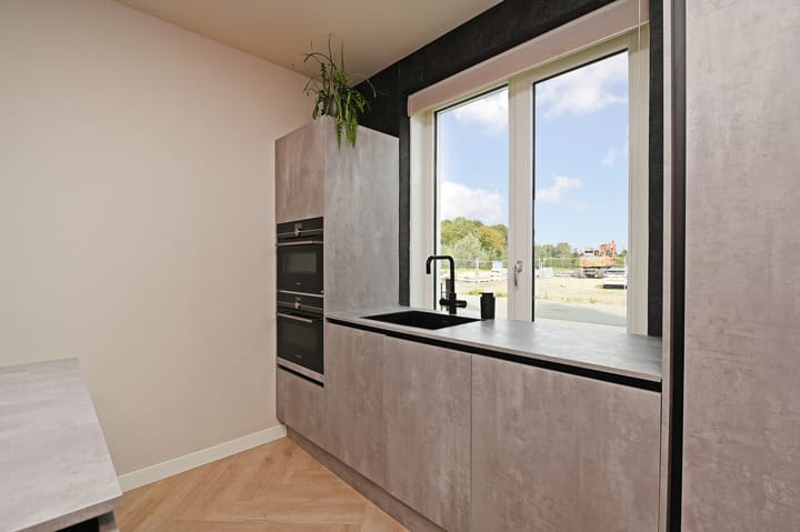 Photo 24 of Parelmoervlinderlaan 105