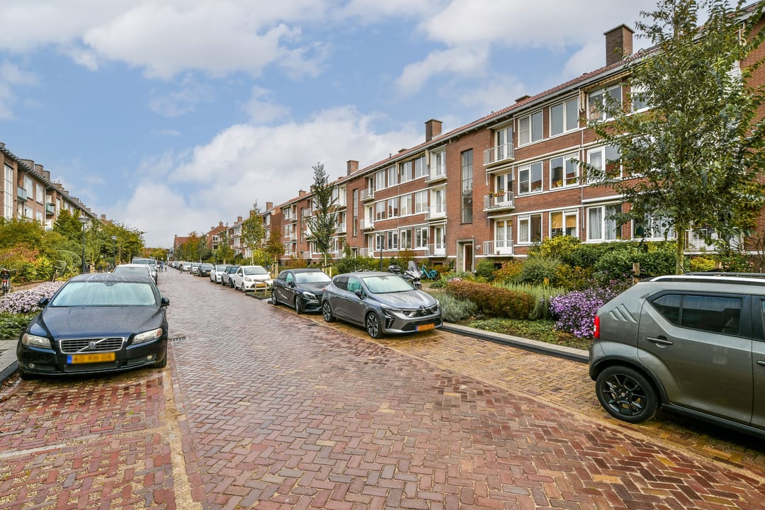 Photo 23 of Moddermanstraat 96