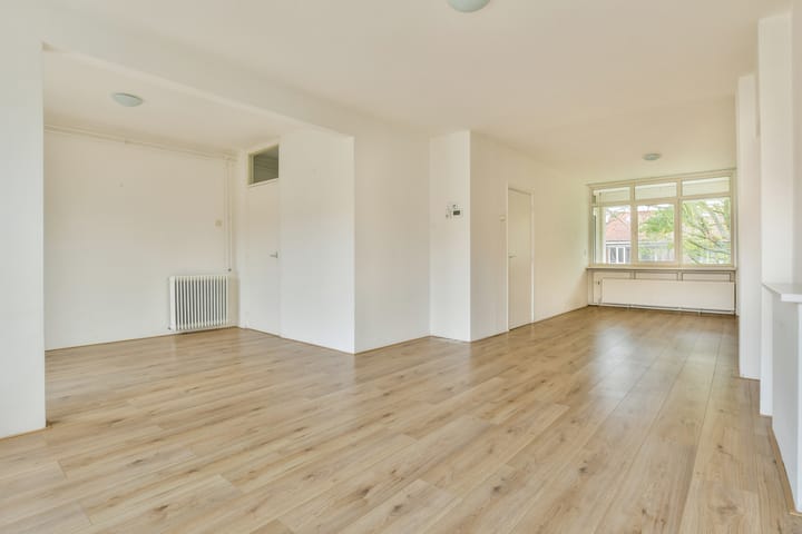 Photo 2 of Moddermanstraat 96