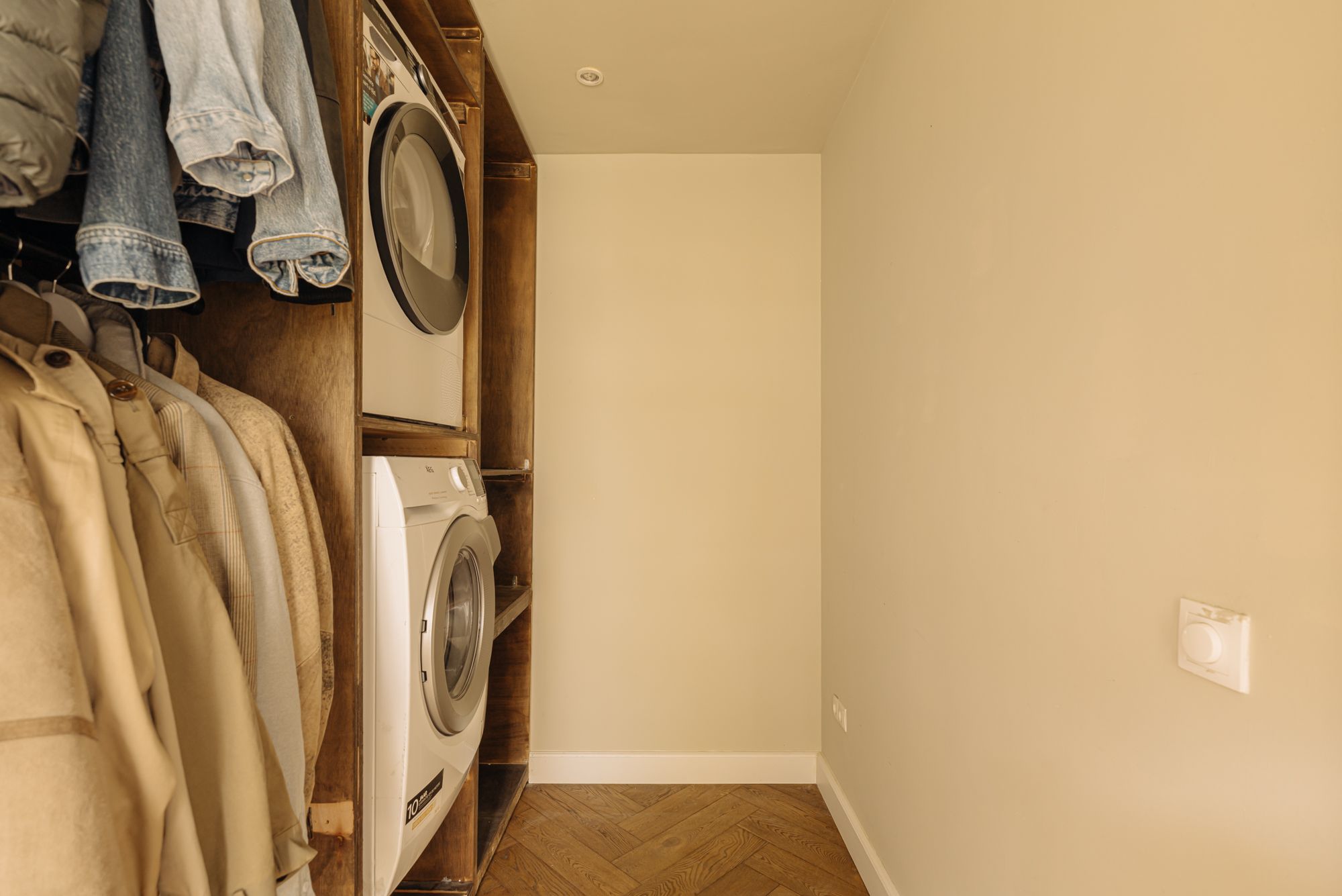 Photo 18 of Sint Willibrordusstraat 29-1