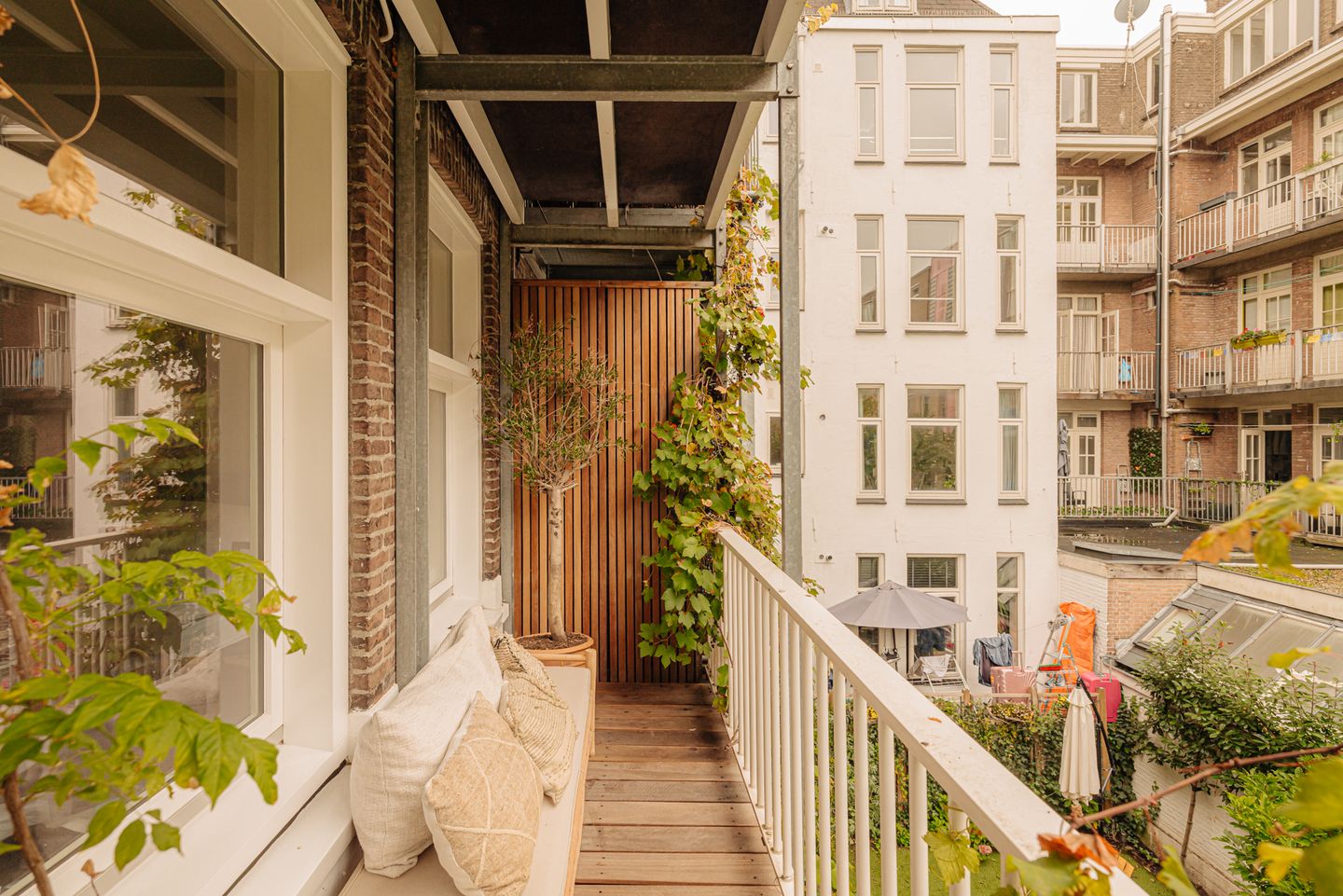 Photo 19 of Sint Willibrordusstraat 29-1