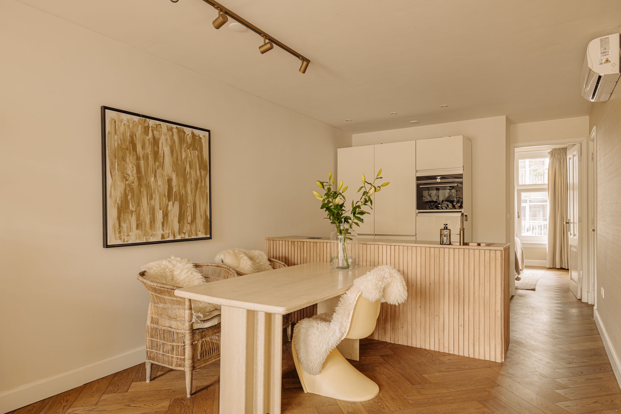 Photo 9 of Sint Willibrordusstraat 29-1