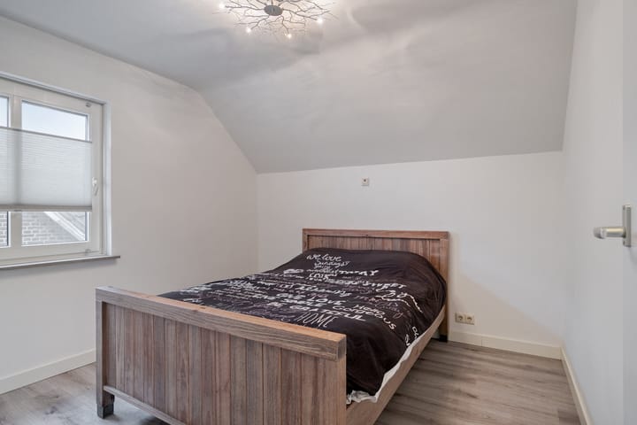 Photo 20 of Hoofdstraat 70