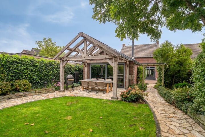 Photo 28 of Hoofdstraat 70