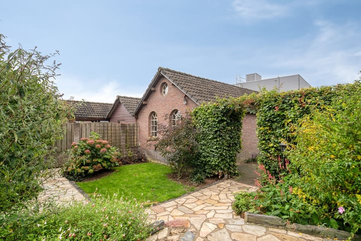 Photo 30 of Hoofdstraat 70