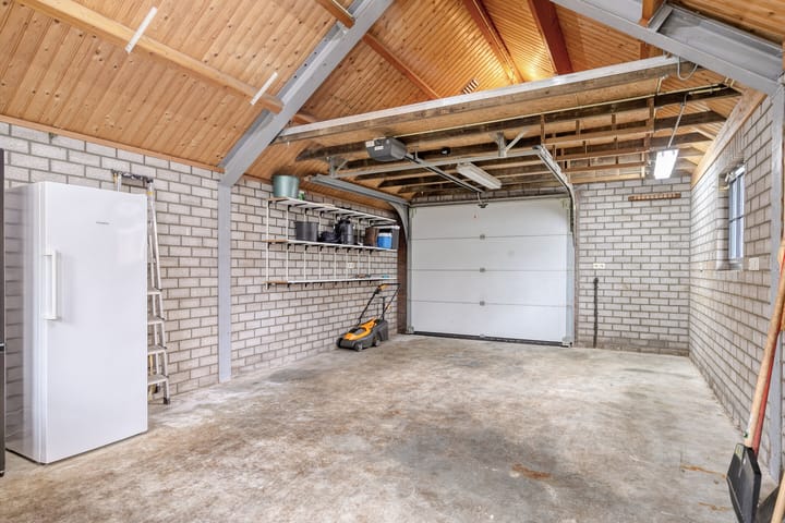 Photo 34 of Hoofdstraat 70