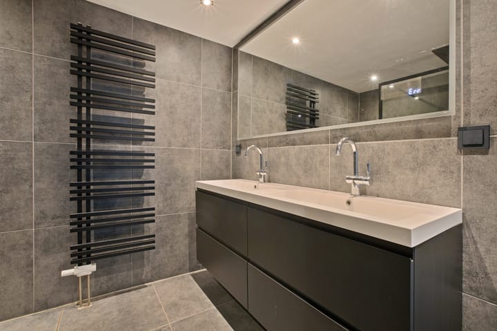 Photo 14 of Krooswijkhof 9