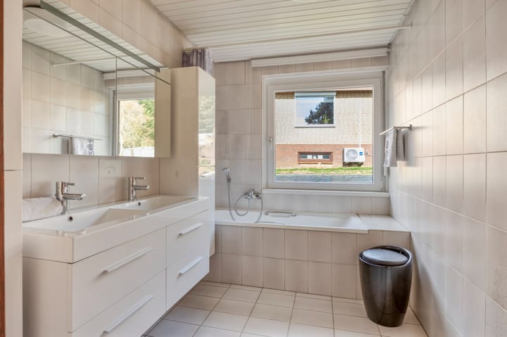 Photo 16 of Kasteelstraat 64