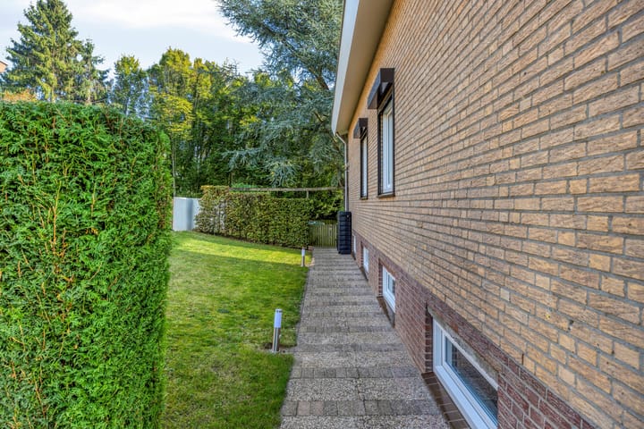 Photo 38 of Kasteelstraat 64