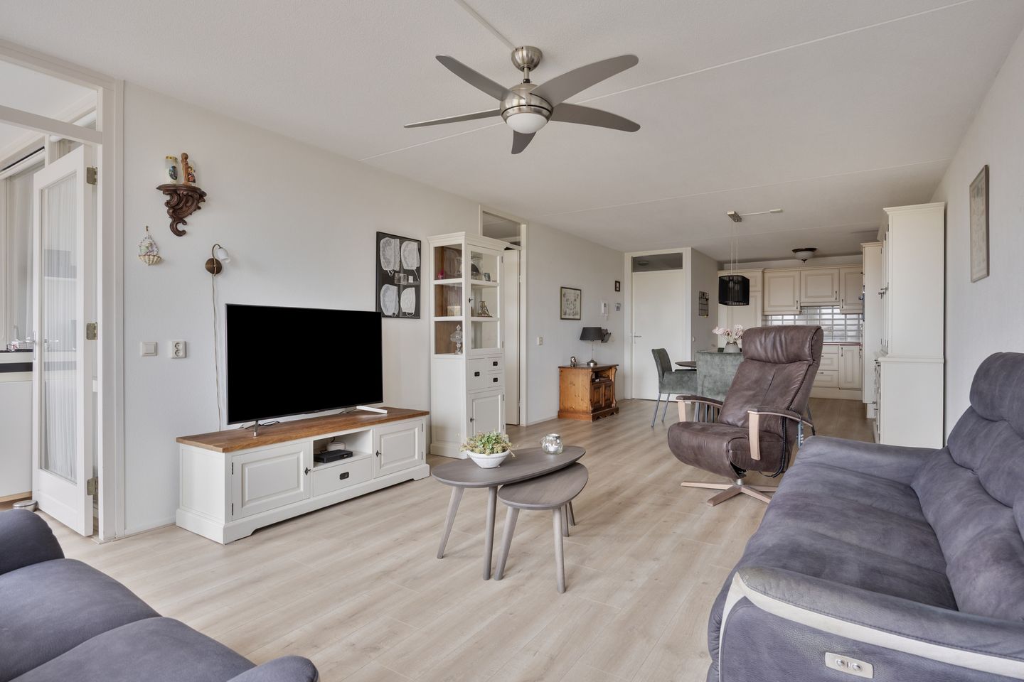 Foto 10 van Middeldijkerplein 118