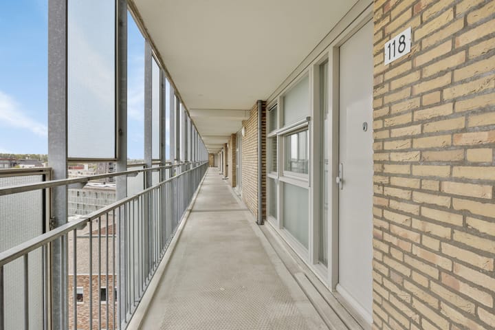 Foto 5 van Middeldijkerplein 118