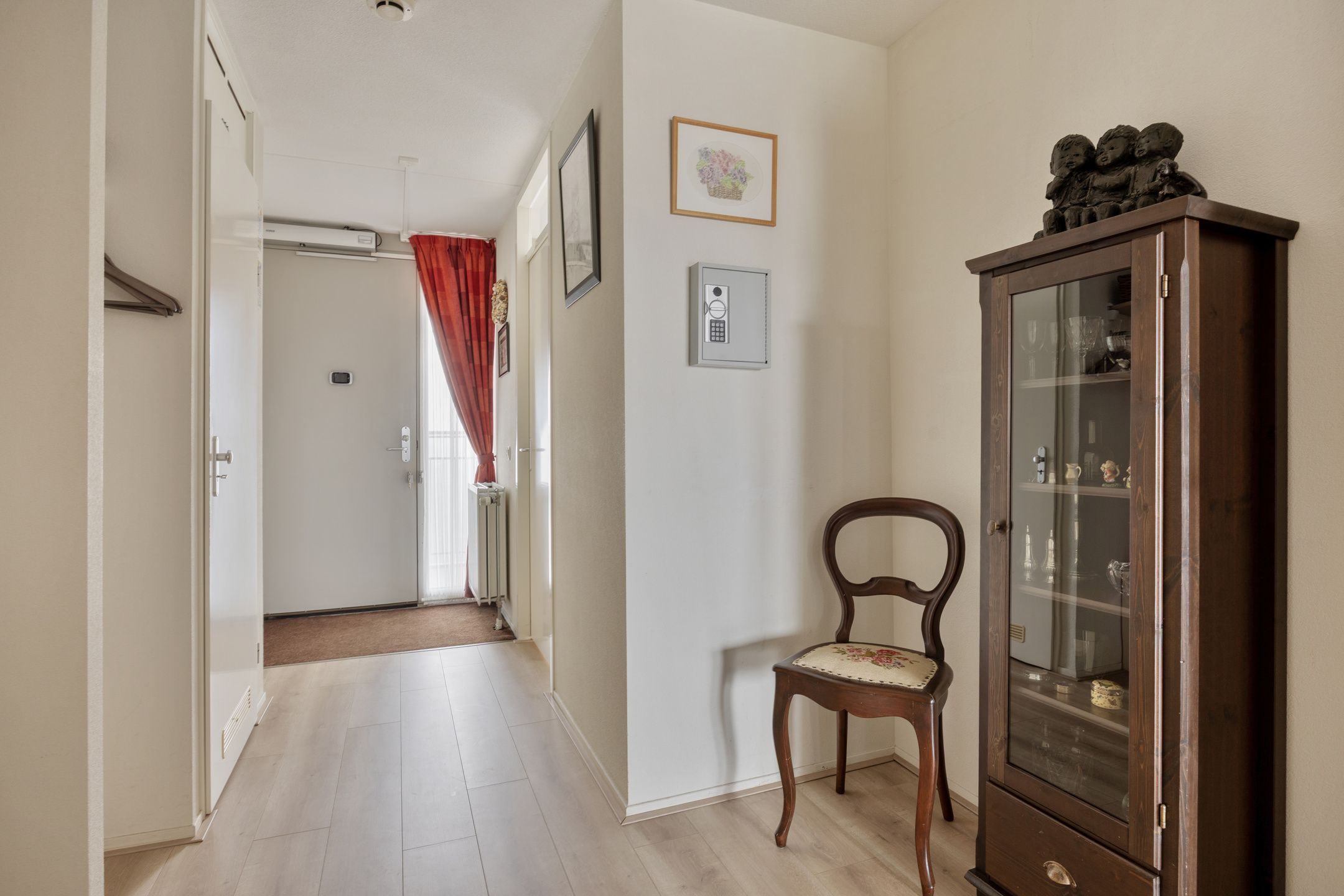 Foto 6 van Middeldijkerplein 118